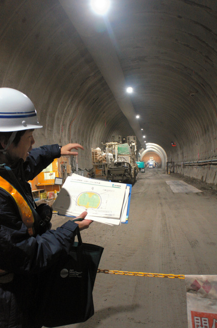 北海道新干线北延工程首次对媒体公开 隧道挖掘后的残余土石难以处理