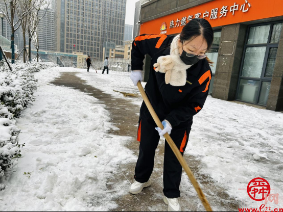 掌上城管“随手拍”志愿服务队开展积雪积冰路段大排查