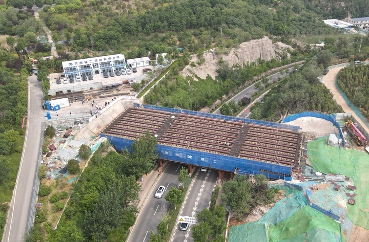 今年济南已开工建设60处公园，森林文化周代表委员近距离体验城市公园