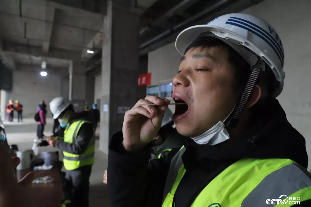 【战疫最前线】五天五夜，我站在“火眼”实验室背后看到这些感动的瞬间