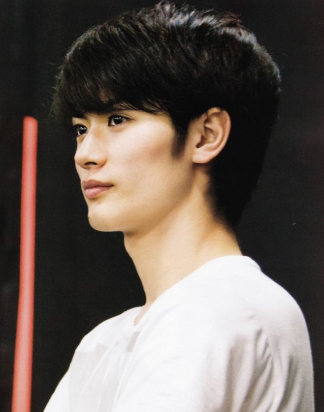 日本男星三浦春马疑似自杀身亡|日本男星三浦春马疑似自杀身亡 三浦春马好友发“黑底白字”悼念 疑藏轻生内幕