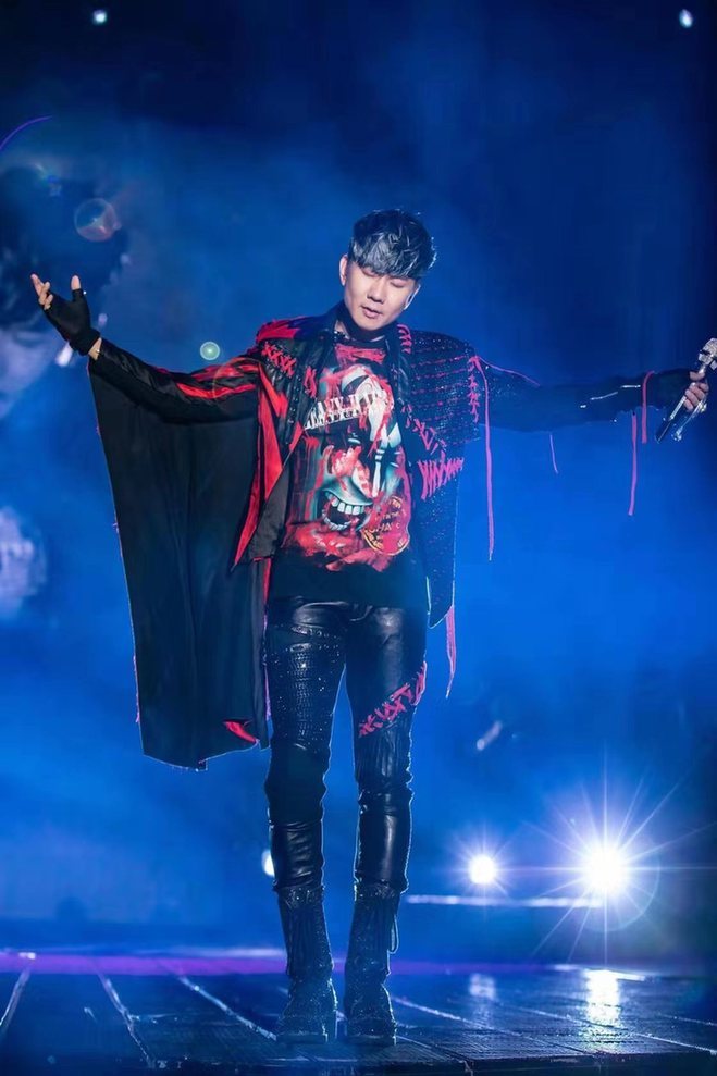 林俊杰巡回演唱会内地场收官 全场动人大合唱