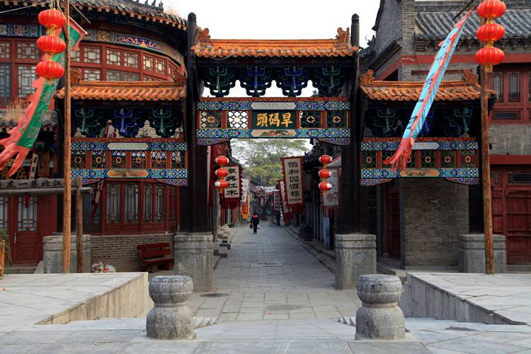 山东各大景区恢复开放迎来首批游客！注意做好防护切莫扎堆