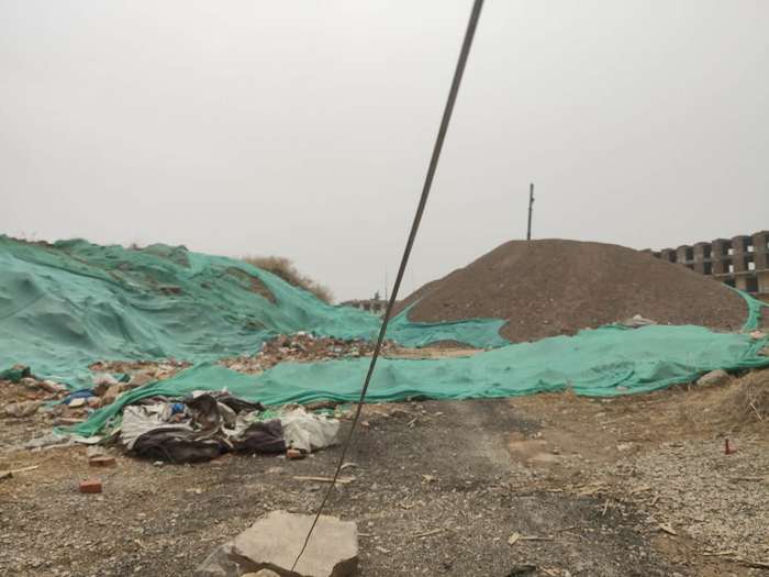 【啄木鸟在行动】市中区新兴不锈钢制品加工厂东北防尘网覆盖不完全