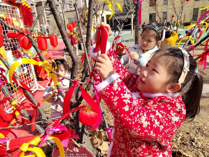 龙腾舞动锦屏幼教集让幼儿感受民俗传承