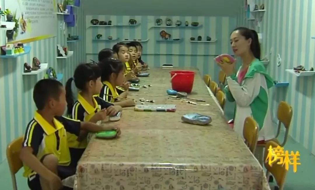 催泪！带着女儿去岛上！80后女教师坚守海岛5年