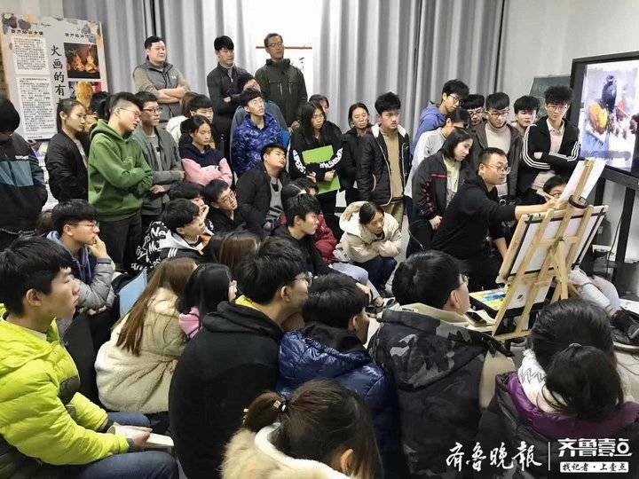 探访济南美术艺考生特训基地：作画到凌晨两三点，一天睡四小时