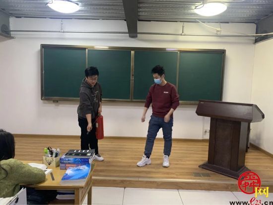 安全第一，预防为主！济南市五院组织潍坊医学院学生参加消防演练
