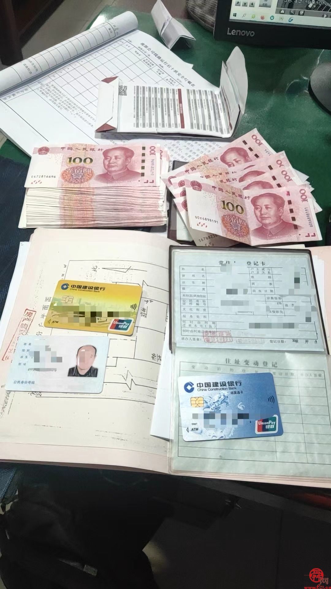 市民“家当”遗落公交车 济南公交司机“圈检”发现后归还