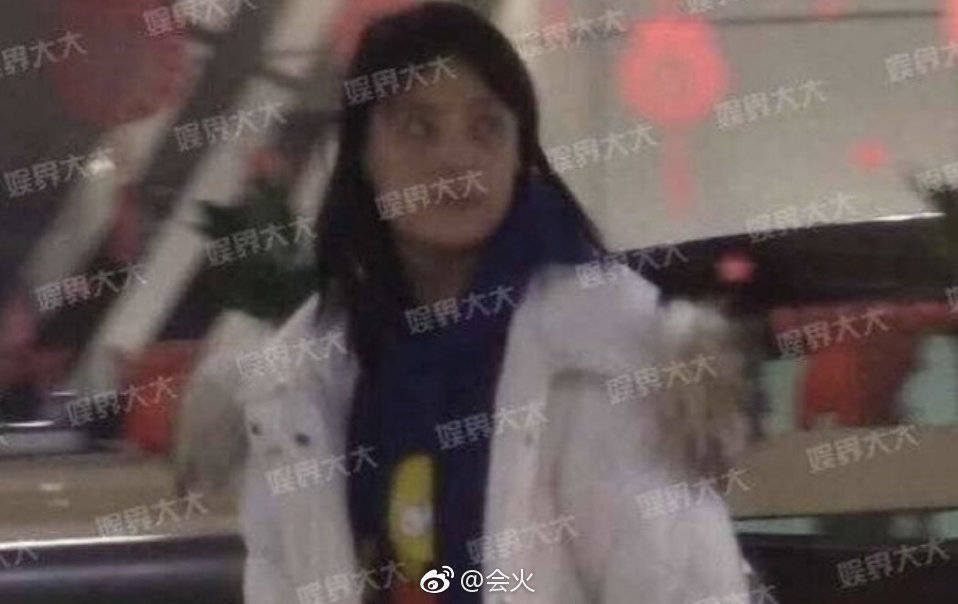 黄子韬恋情曝光?粉丝:这个女孩很漂亮!