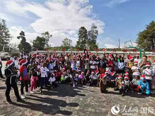 联合国驻刚果（金）稳定团雇员家属和当地孤儿赴我维和部队开展联谊活动