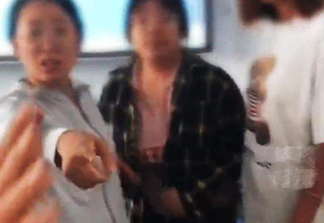 在教室仗义执言遭怒怼？律师解读：如不存在霸凌，男生或担责