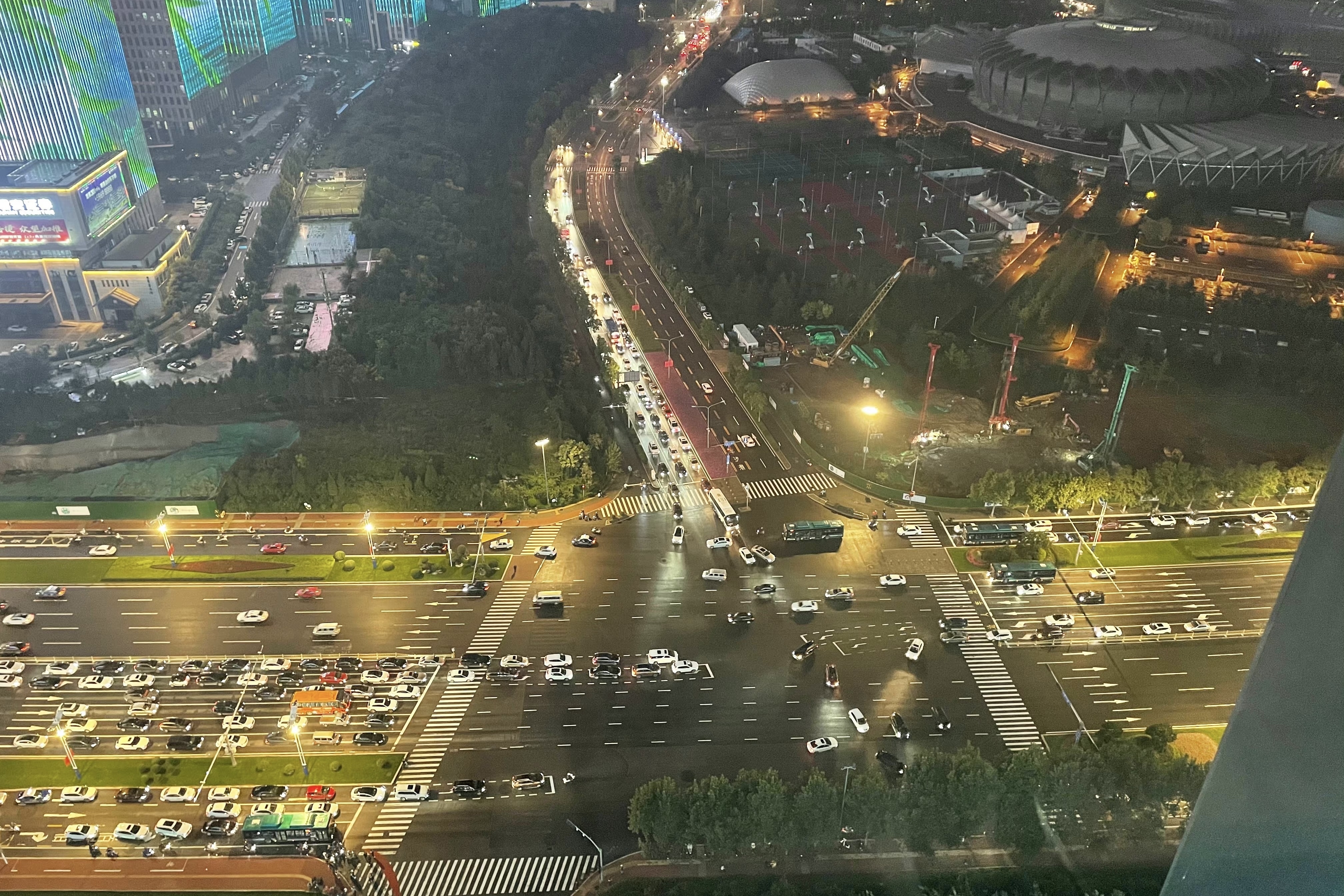 假期雨中过！未来几天济南刮风降雨又降温 最高气温仅15℃