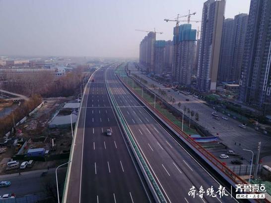 济青高速年底将全线通车，航拍济南西段建设情况