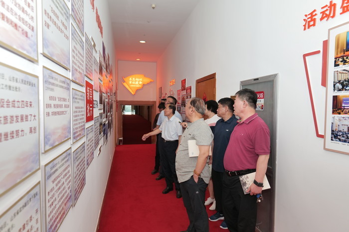 守正创新让鲁菜释放新动能，“《山东味道》鲁菜大家谈”座谈会在济举行