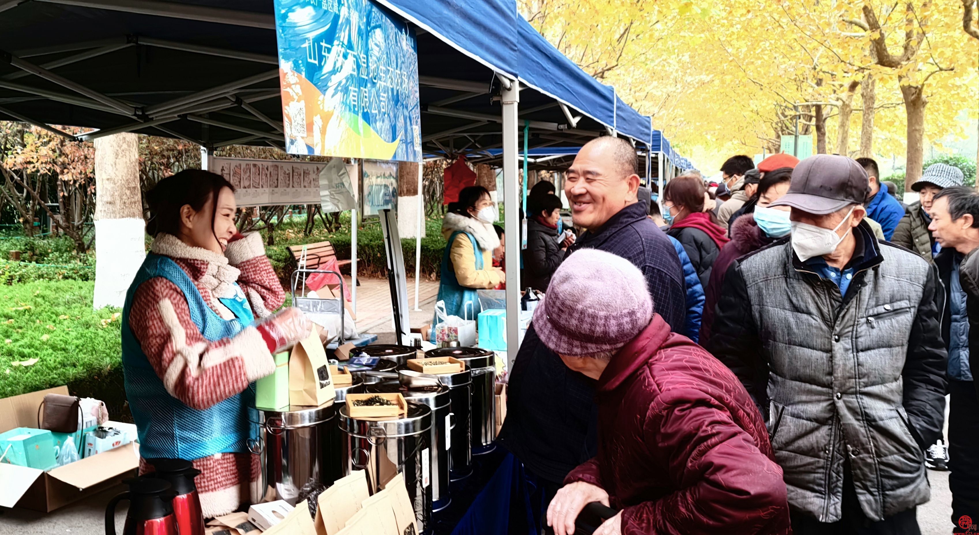 做好农产品的“传送带”  花圃公园里亮出“泉水人家”新冬景