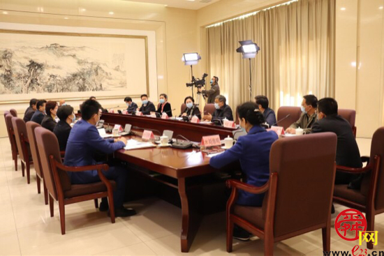 市政协围绕 “唱响‘扁鹊故里’，传承创新发展中医药”开展集中商量