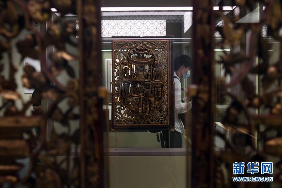 国博举办“雕绘乾坤——潮州木雕展”