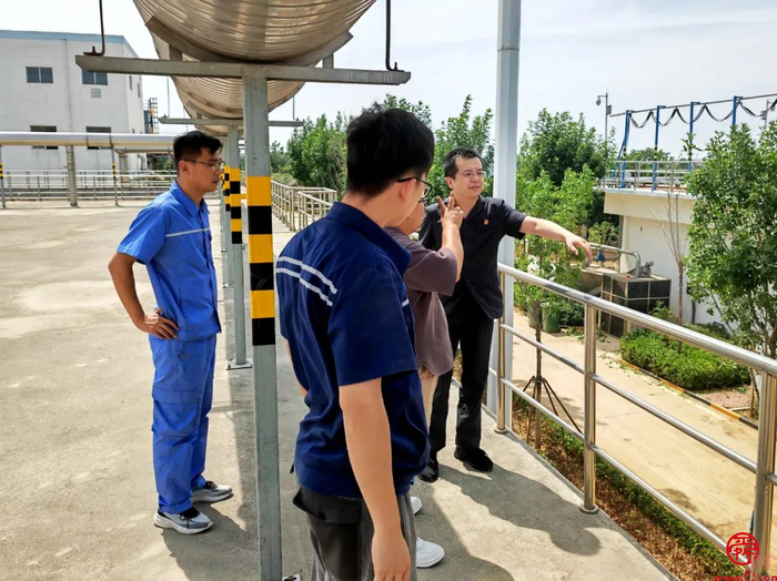 济南西客站法庭绘就京沪高铁新“枫”景“