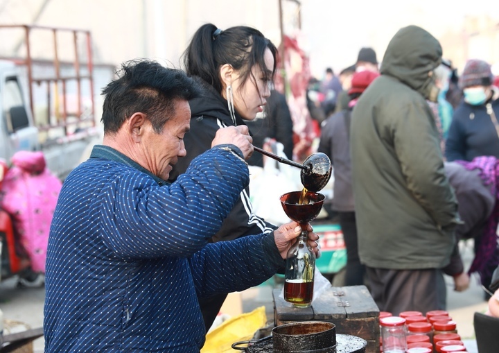 赶大集 备年货 寻年味