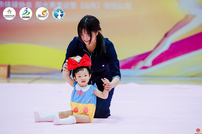 济南市第十一届全民健身运动会艺术体操公开赛举行