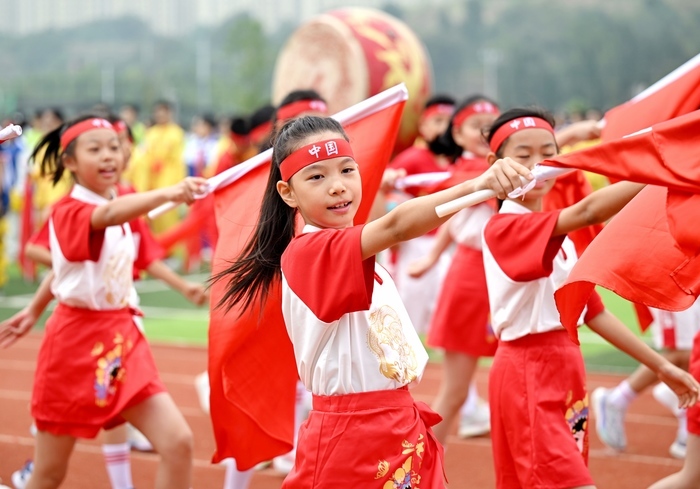 别眨眼！市中学子大片“上映”