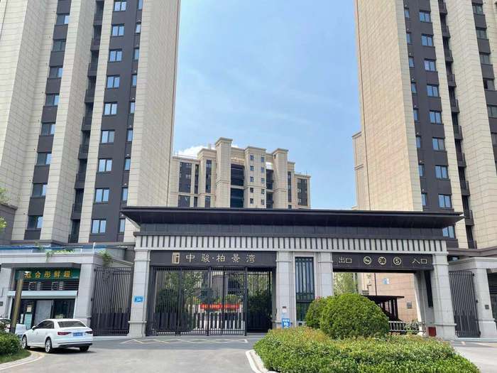 电梯不通地下车库，济南章丘中骏柏景湾开发商：是不够人性化，但符合规范