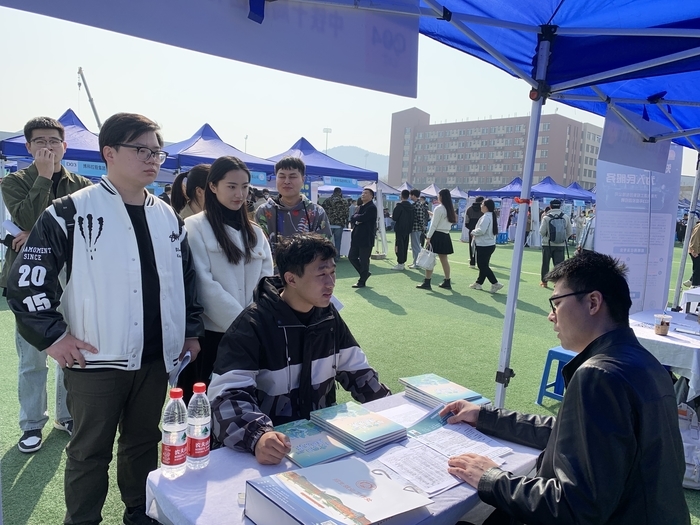 精准求职招聘，济南“就业云聘e码通”打通服务“最后一百米”