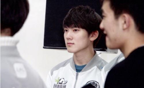 LOL MSI˭ЦIGSKTλϸݶԱ