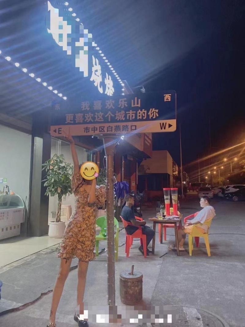 多地商家立网红路牌涉违规被拆，官方：不能为引流随意设置