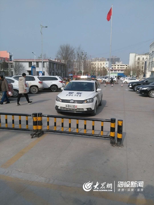 这就是山东丨@菏泽“黄警官” 7分钟护送急症病人就医家属记住你了