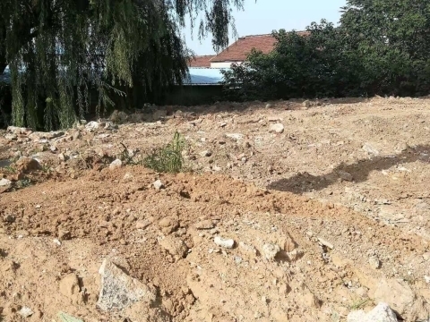 【啄木鸟在行动】章丘区苏家滩附近渣土堆积成山