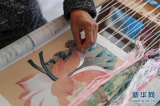 重庆巫溪：宁河刺绣绘出美好生活