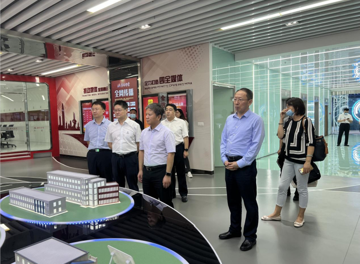 省商务厅电子商务处朱希昕处长一行来济南市调研