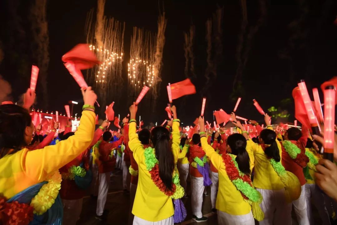 这些精选的国庆照片，值得我们永久收藏！