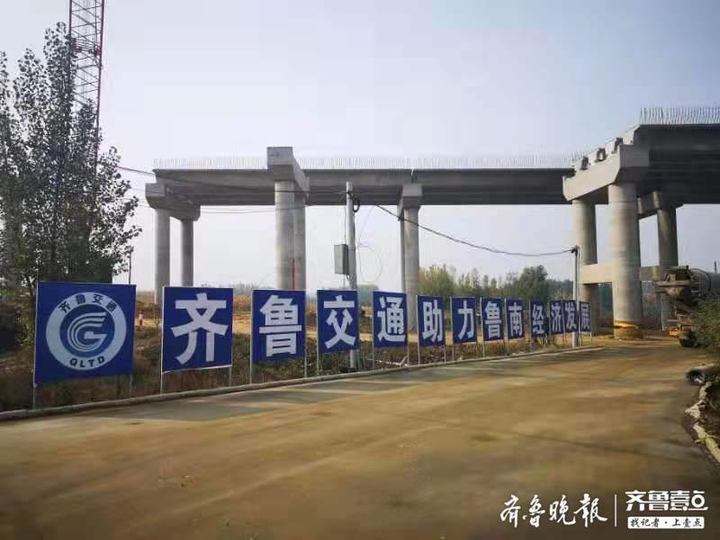 新台高速全线首座大桥顺利完成箱梁架设，明年通车！