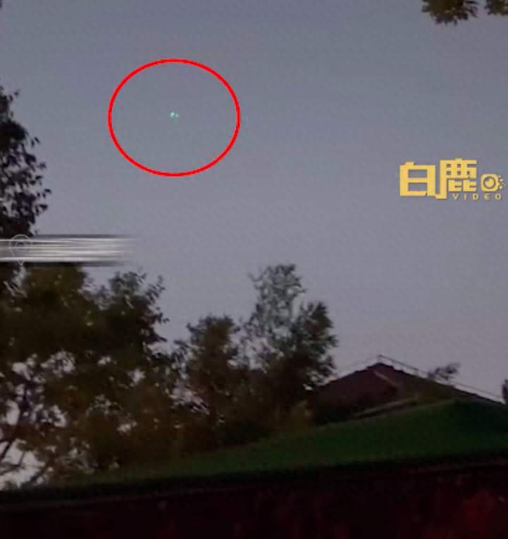 女子泡温泉遇无人机拍摄，酒店：赔盒茶叶