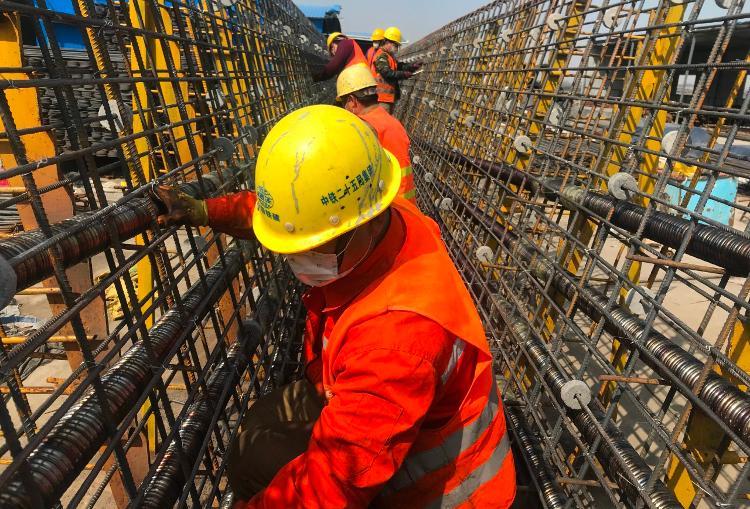 京沪高速改建项目山东段有新进展！南官庄大桥箱梁全部架设完成