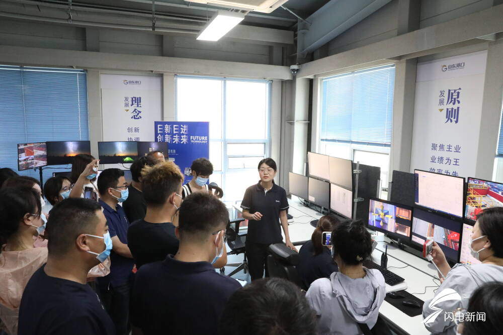 港口雄开万里流｜山东港口日照港打造全球首个顺岸开放式全自动化集装箱码头