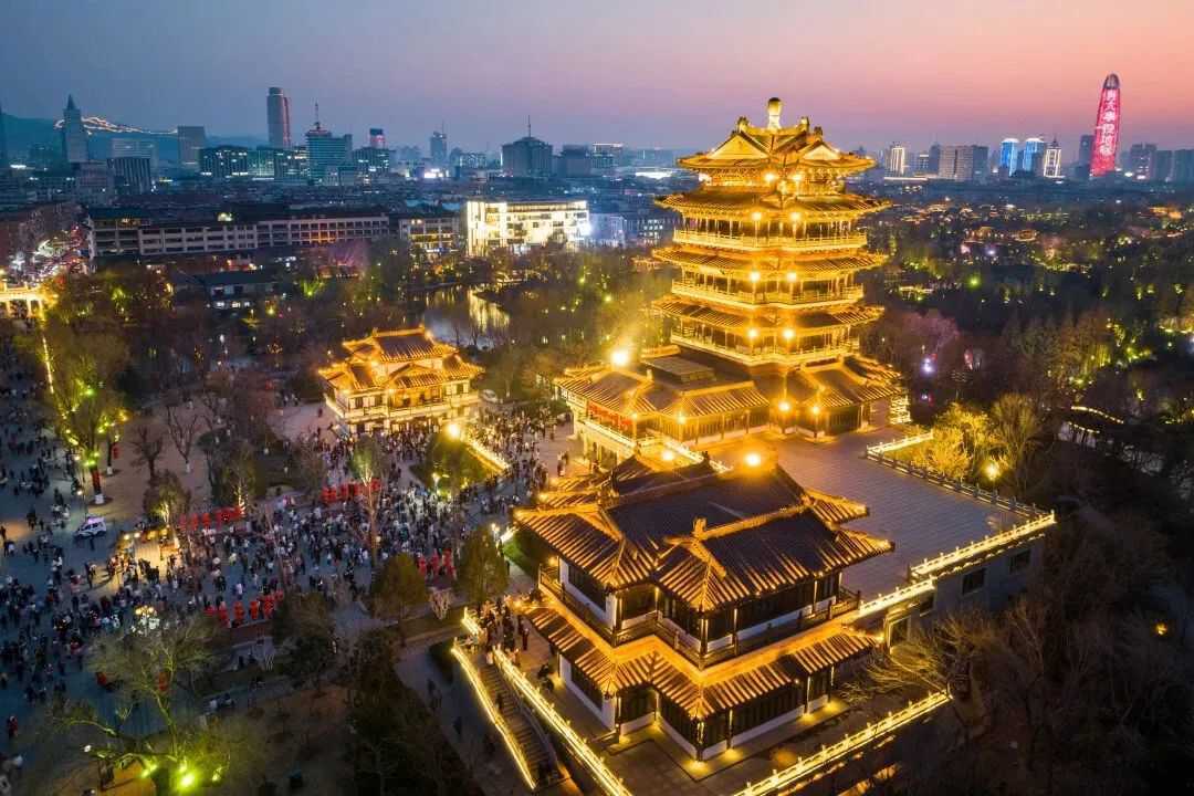 沿着老舍的足迹开启冬游泉城“新体验”