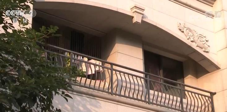 女婴被天降苹果砸成偏瘫 调查后警方撤案