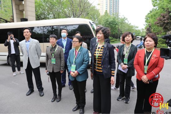 引领绿色风尚，共建美好家园 市政协聚焦“提升城市品质，助推强省会建设”开展现场商量