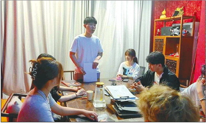 剧本杀从“野蛮生长”进入冷静期：新规出台近一月，济南门店从400家减少到百余家