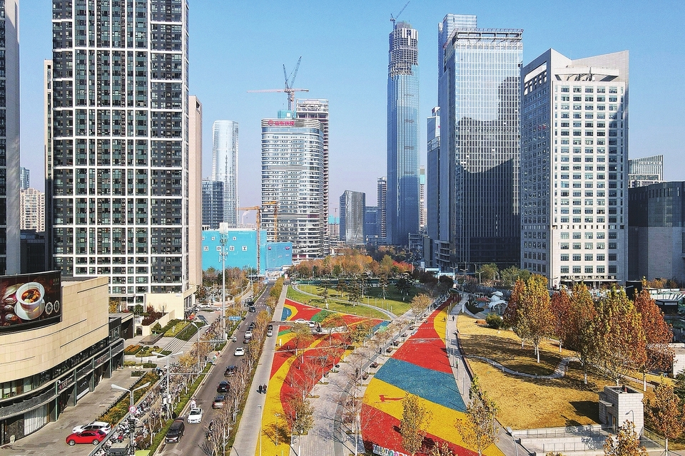 “彩色花田”扮靓中央商务区