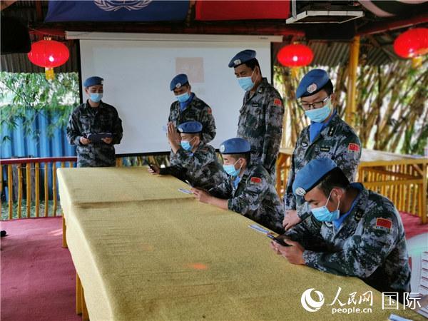 我第23批赴刚果（金）维和部队开展答题竞赛 庆祝两会胜利闭幕