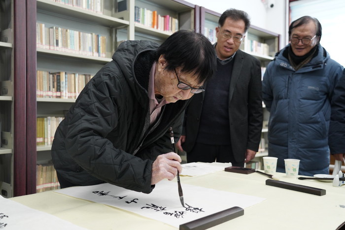 翰墨书香，海岱传承！济南职业学院举办徐北文先生作品展