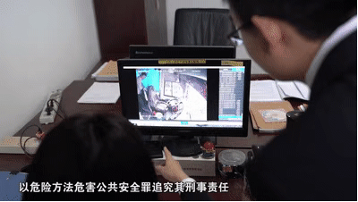 拒开空调遭乘客狂殴，司机停车打断乘客肋骨被免刑责