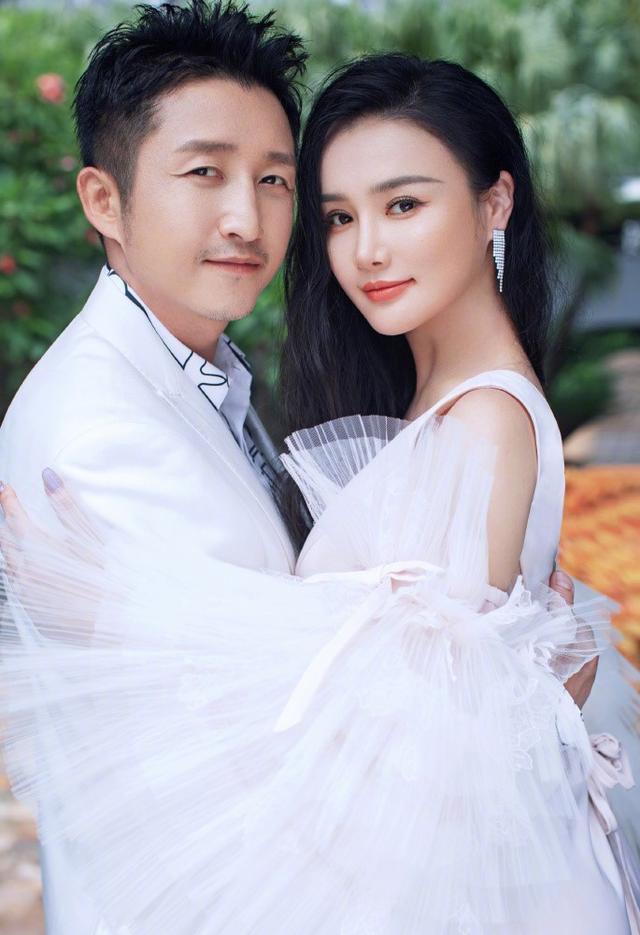 周杰伦|花式撒狗粮！周杰伦昆凌看日出，邹市明冉莹颖拍婚纱照