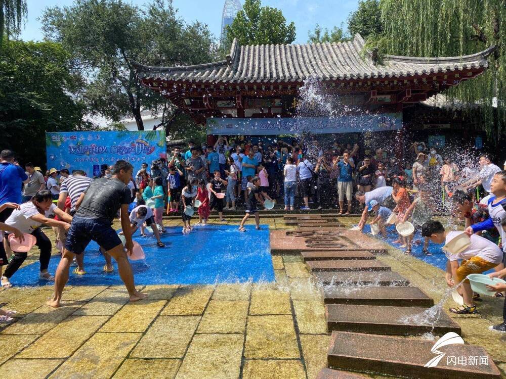 泼动盛日狂欢 畅享清凉一夏 来济南五龙潭泼水吧