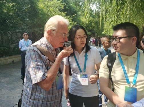 国际泉水文化景观城市联盟专家探秘济南泉文化